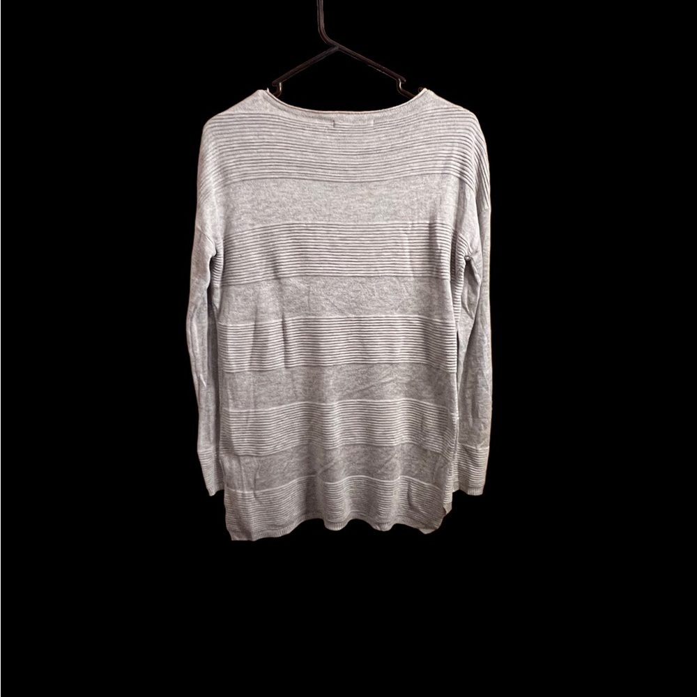 𝅺romeo & Juliet Couture, women’s gray tunic sweater, size small - Picture 2 of 7